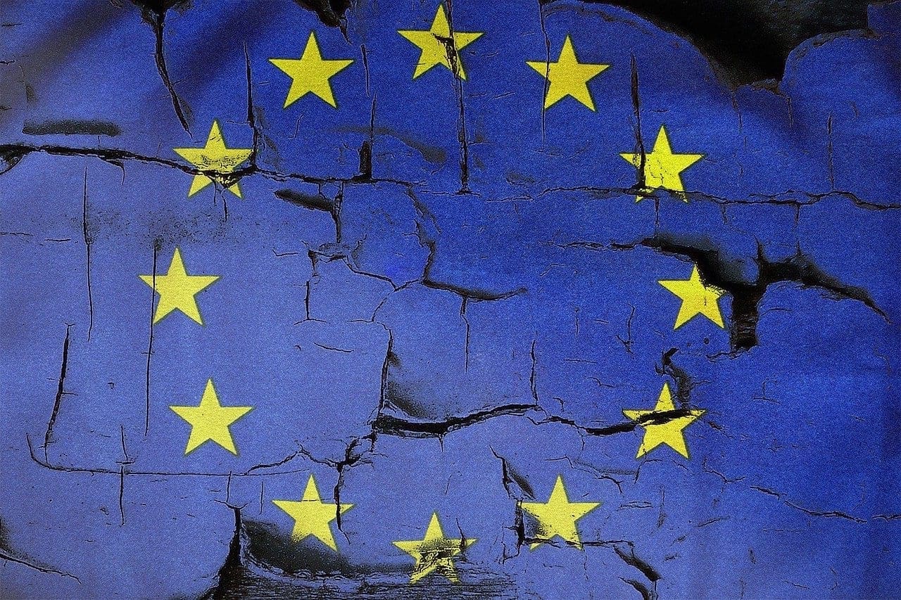 Europarådets och EU:s flagga