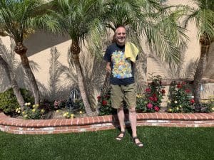 Autor mit Handtuch in Santa Ana