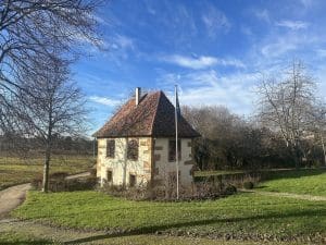 Cäcilienbrunnen mit Europaflagge